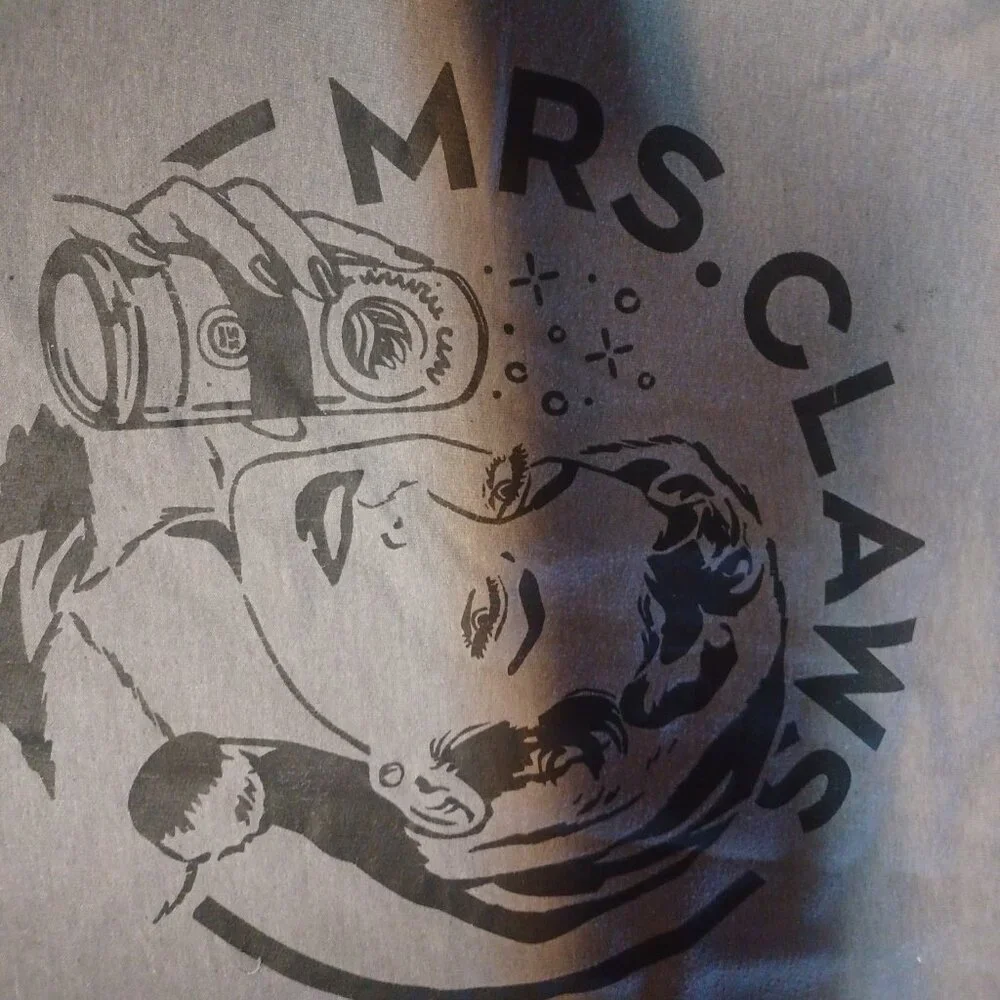 Instant Message Women's Retro-Look Pull-on Short Sleeve Top "Mrs. Claws" M Gray - Picture 2 of 6